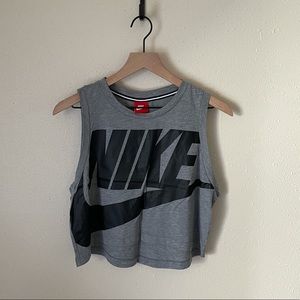 Nike crop workout tee